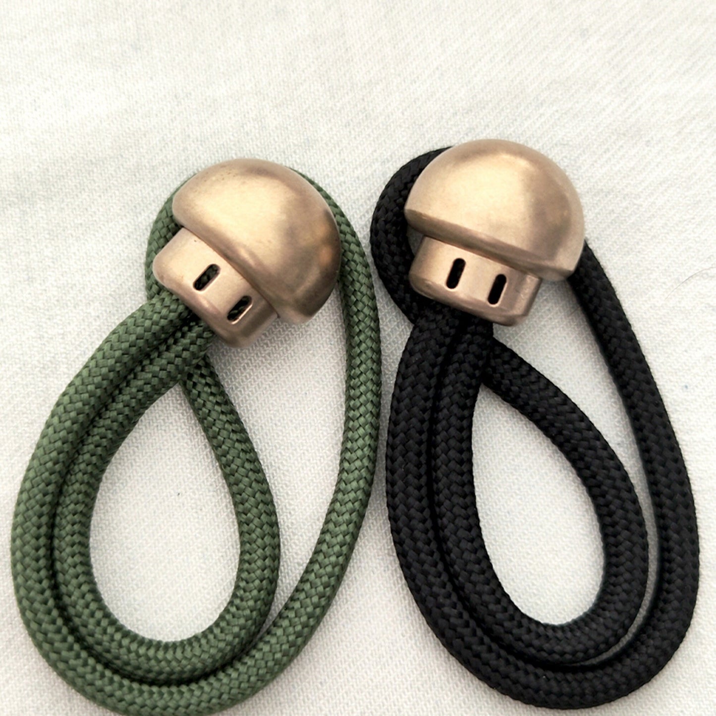 Paracord Bead "Brass Mushroom" knife bead-lanyard bead-EDC bead-animal bead-custom bead-gift for men-bracelet bead paracord bracelet
