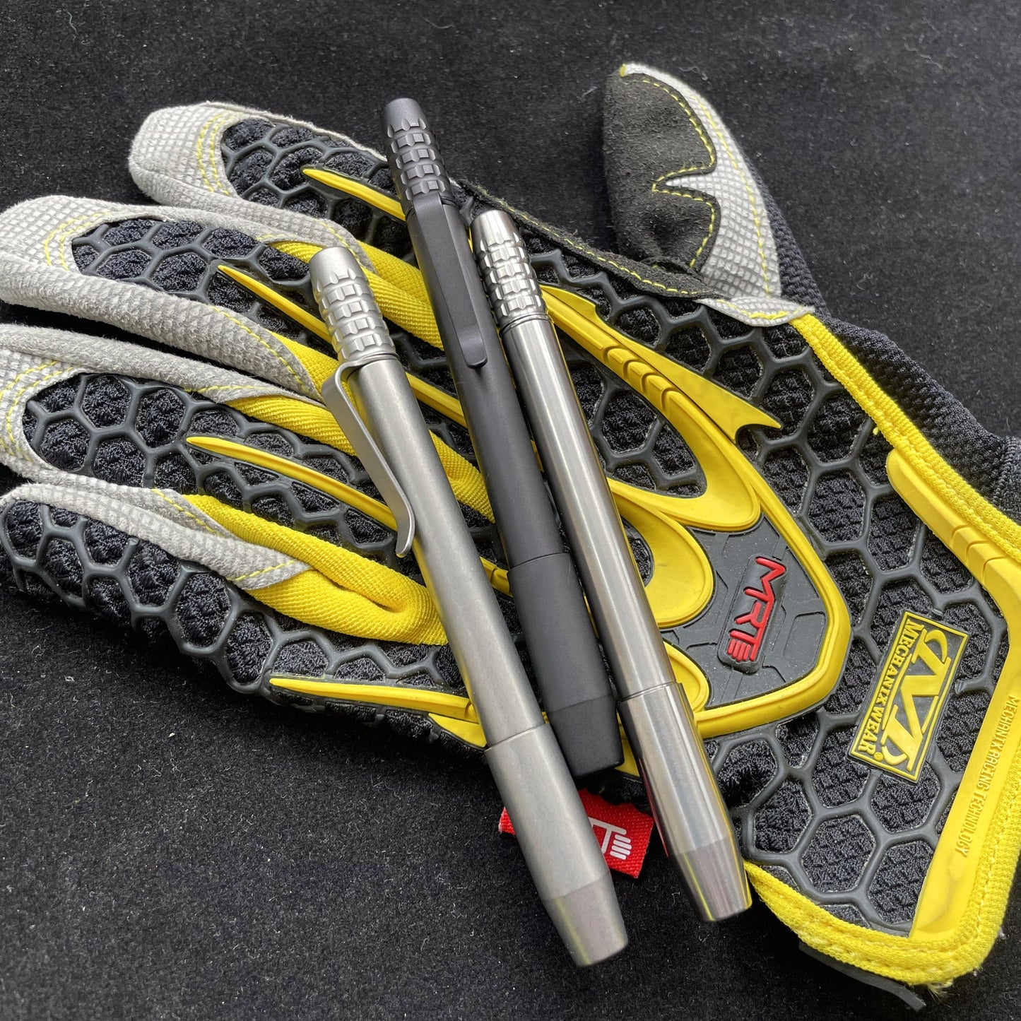 EDC Pen, Titanium Tactical Pen, Magnetic Pen, Multi-tool, Multi-Function EDC Gear, Titanium Signature Pen