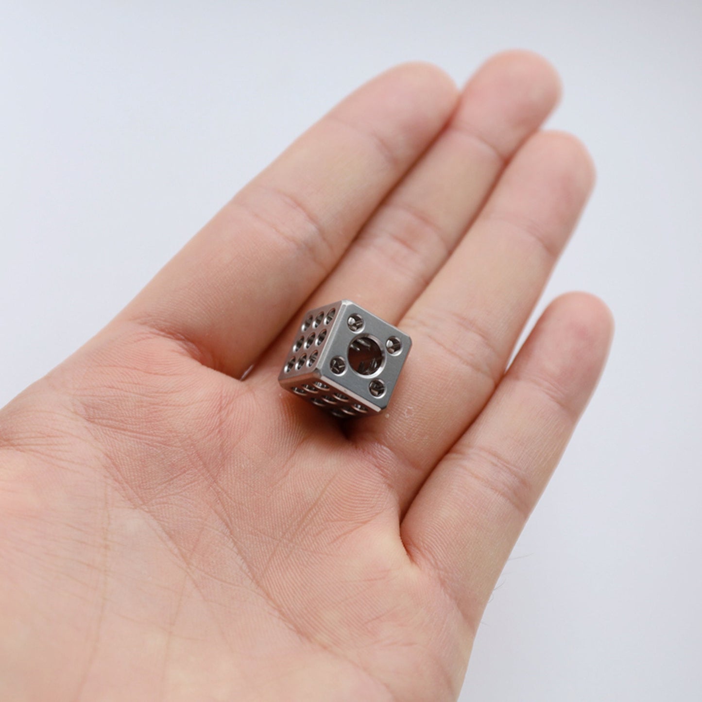 Titanium 5&9 Dice, EDC toys, Drinking Props, Party Supplies, Game dice, Running Dice, Traditional Dice, Metal Dice, Toys, D6, Creative Toy