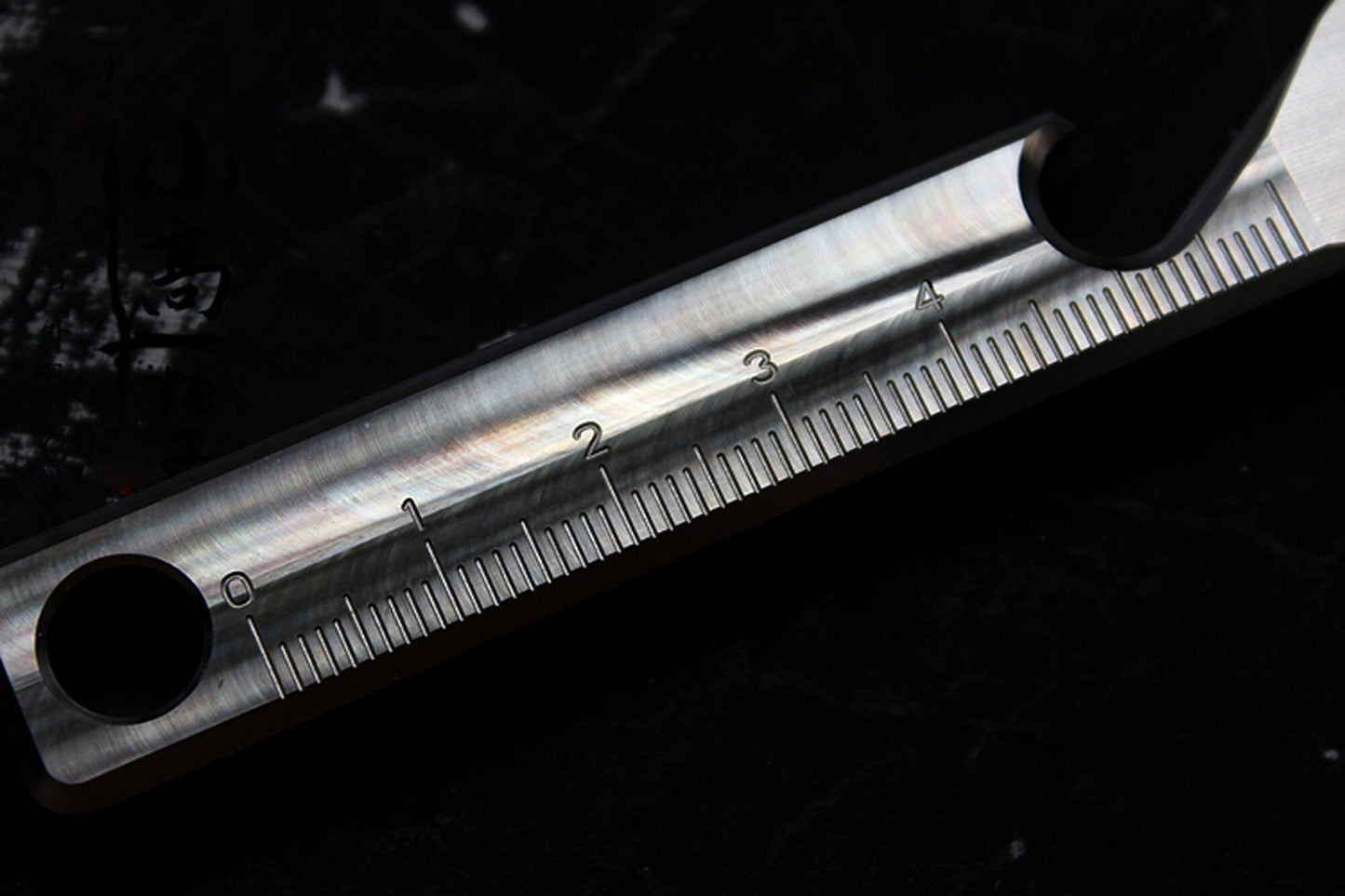 Prybar Bottle Opener Titanium EDC Multi Tool ruler Wrecking Bar All-in-one Pocket Gear