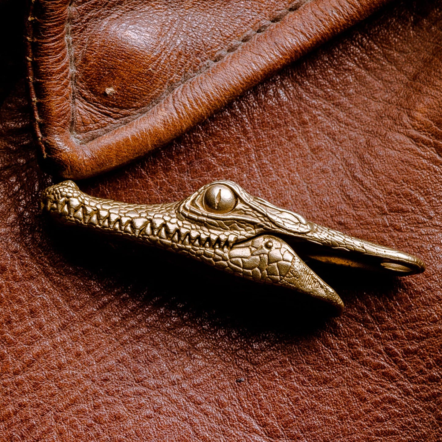 Crocodile Clip key chain Solid Brass alligator Key ring EDC charm Gothic and punk accessory Father gift, husband gift, best man gift