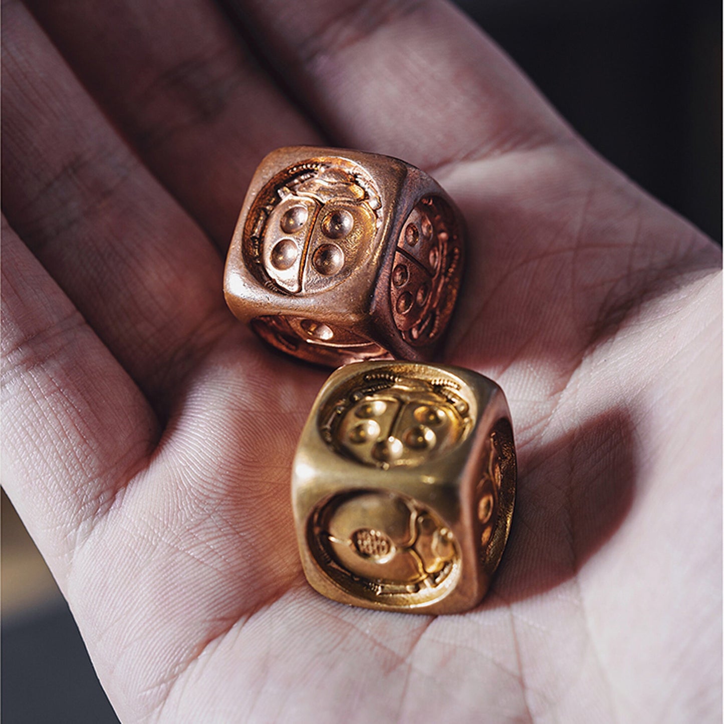 Brass ladybird Dice, EDC toys, Drinking Props, Party Supplies, Game dice, Running Dice, Traditional Dice, Metal Dice, Toys, D6, Creative Toy