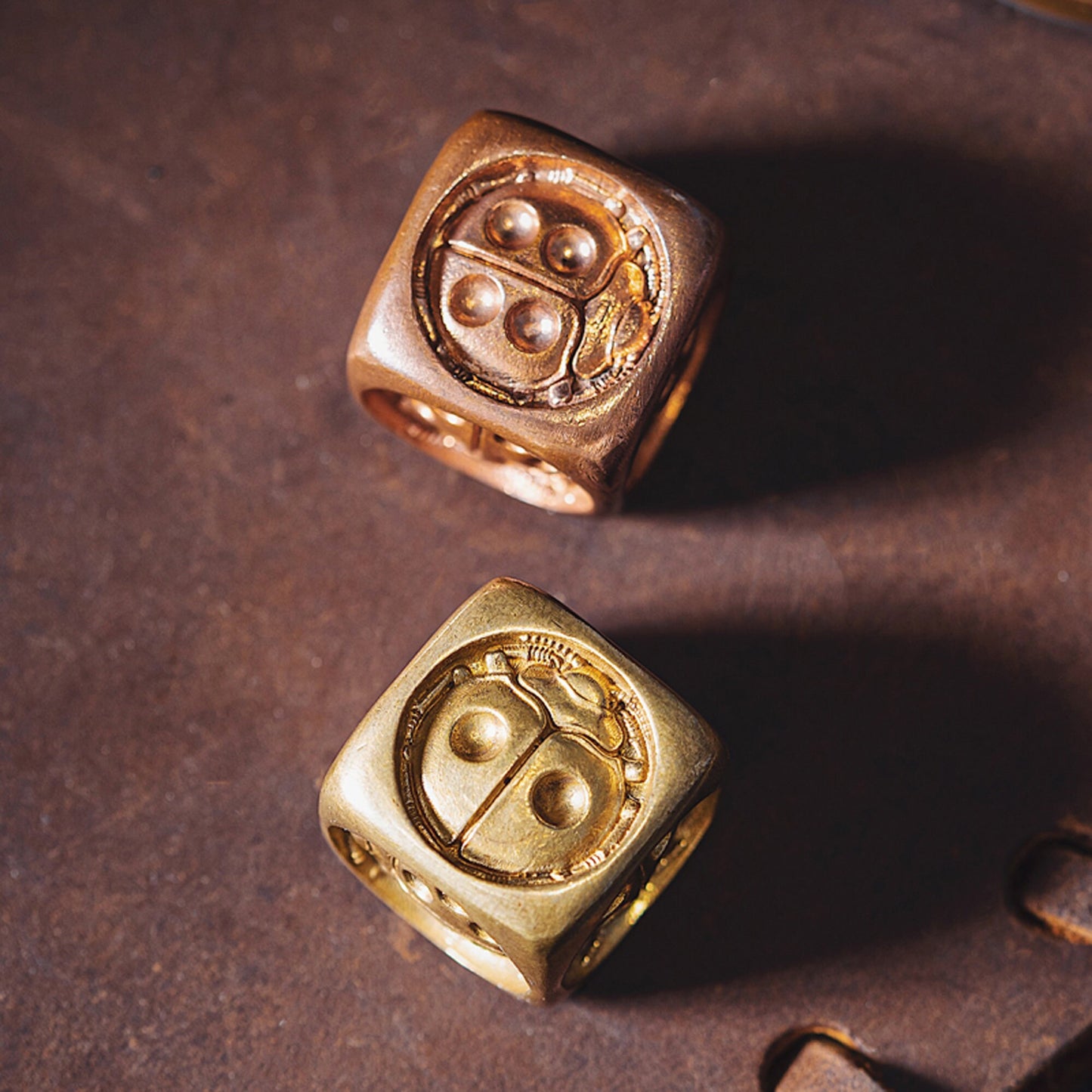 Brass ladybird Dice, EDC toys, Drinking Props, Party Supplies, Game dice, Running Dice, Traditional Dice, Metal Dice, Toys, D6, Creative Toy