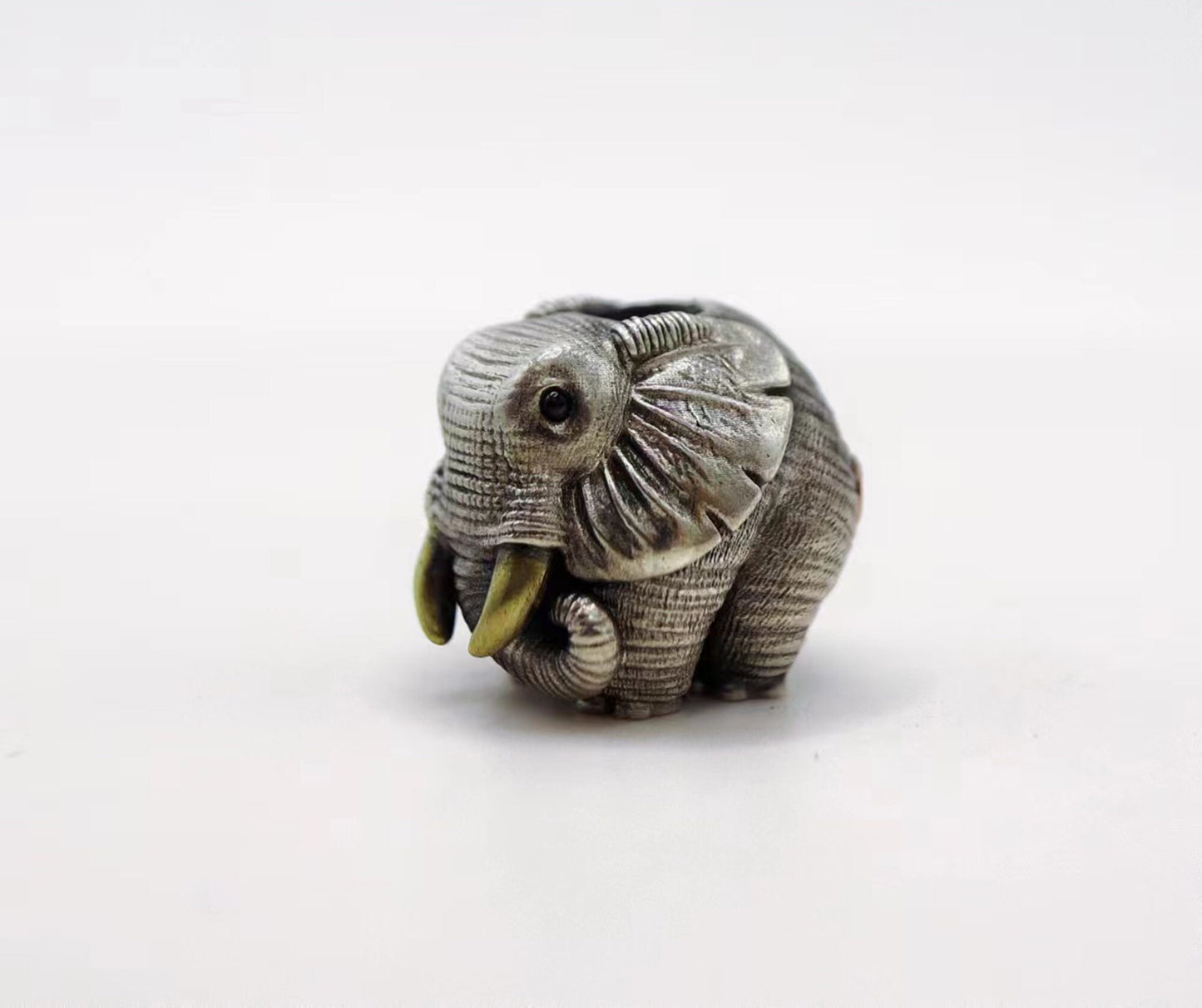 Paracord Bead "Elephant true-life style" knife bead-Handmade lanyard bead-EDC bead-animal bead-gift for men-bracelet bead paracord bracelet