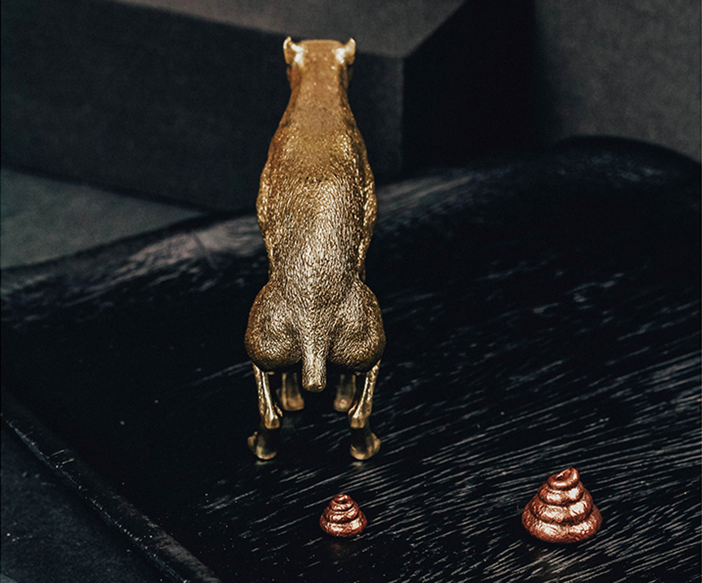 Poo Poo Dog Desk Decoration Shitting Dog incense holder EDC charm Gothic and punk accessory Father gift, husband gift, best man gift
