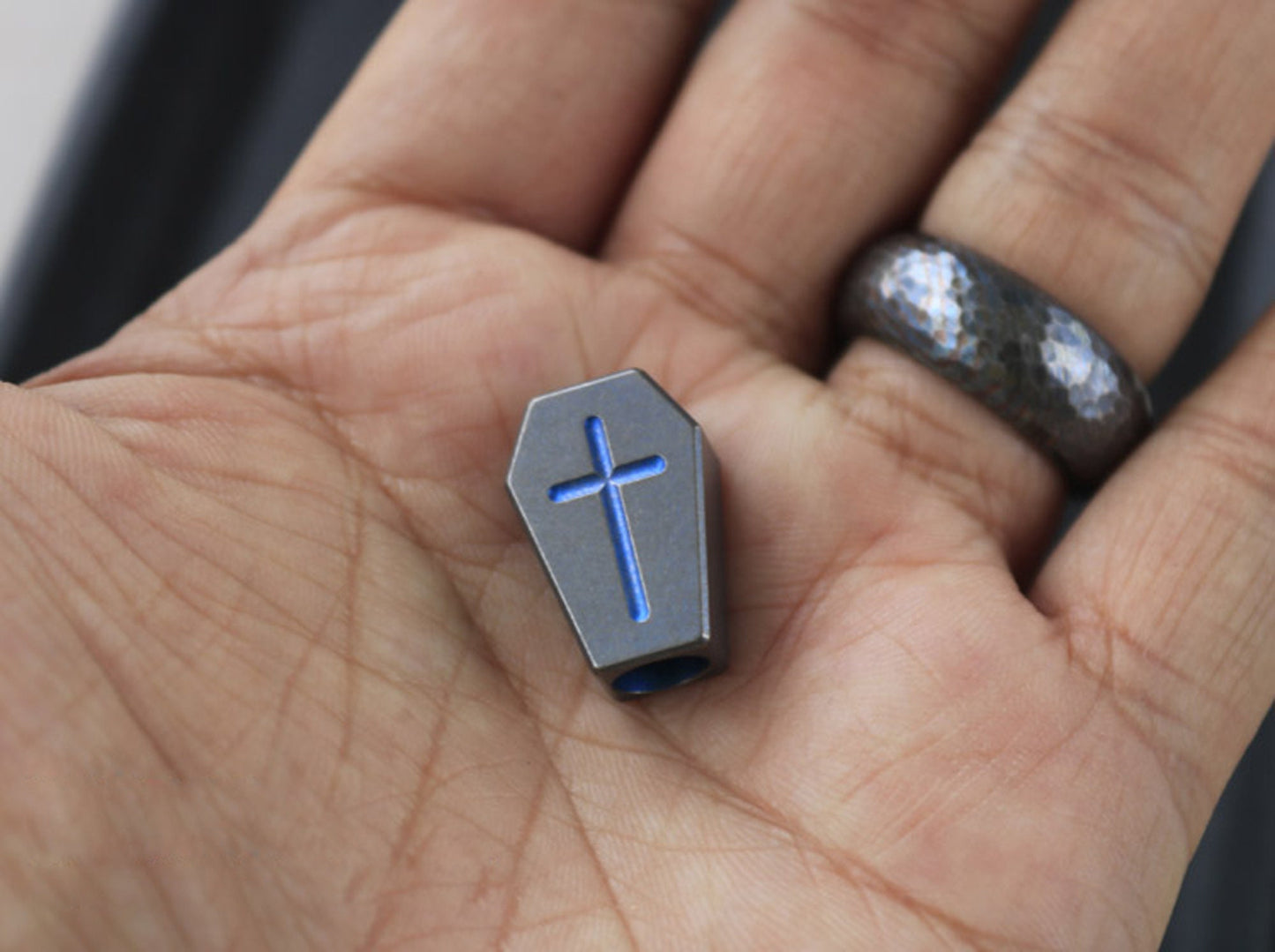 Paracord bead "Titanium Tomb" knife bead-lanyard bead-EDC bead-custom bead-gift for men-bracelet bead